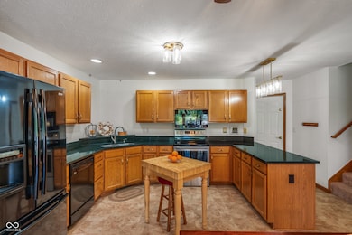 10272 Whitetail Cir, Fishers, IN 46037 - photo 5