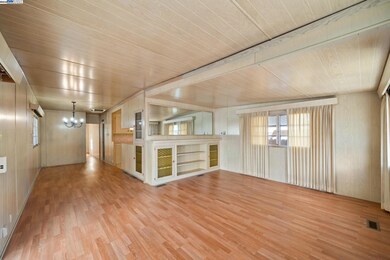 18 Galloway Dr, Concord, CA 94518 - photo 5