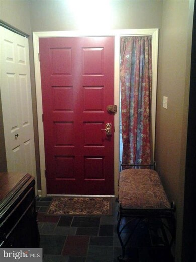 401 Wilderness Dr, Locust Grove, VA 22508 - photo 2