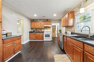 616 Avenue F None, Marrero, LA 70072 - photo 3