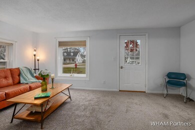 209 Maple St, Lowell, MI 49331 - photo 4