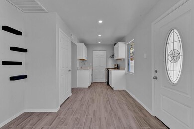 7812 Hacienda Ave, El Paso, TX 79915 - photo 6