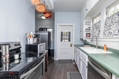 1331 SW Wayne Ave, Topeka, KS 66604 - photo 3