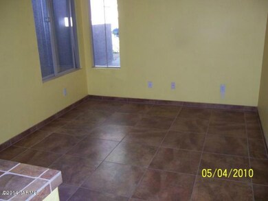 Den - Dinning Area