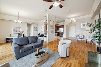 The Royalton at River Oaks unit 1004, Houston, TX 77019 - photo 6