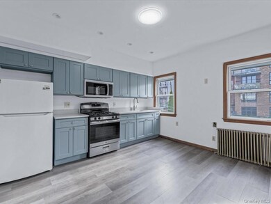 196 Withers St unit 2, Brooklyn, NY 11211 - photo 2