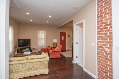 1705 E 12th St, Des Moines, IA 50316 - photo 4