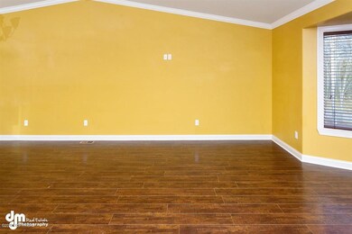 38-Living Room_DMD340