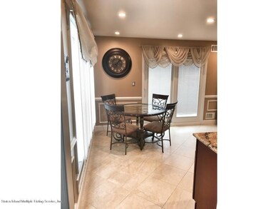 282 Malvine Ave, Staten Island, NY 10309 - photo 6