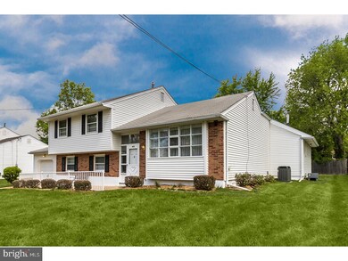 443 Parkview Dr, Mount Holly, NJ 08060 - photo 2