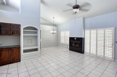 7810 S Kachina Dr, Tempe, AZ 85284 - photo 4