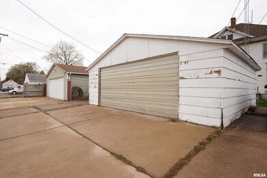 1845 W 3rd St, Davenport, IA 52802 - photo 7