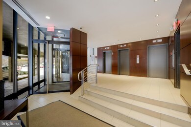 Carriage House unit 111, Washington, DC 20037 - photo 4