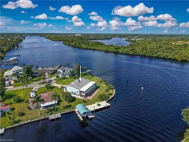 1960 Bahama Ave, Fort Myers, FL 33905 - photo 4