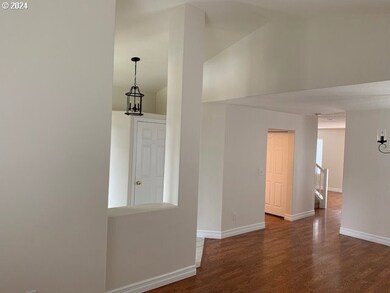 13320 SE 155th Dr, Clackamas, OR 97015 - photo 5