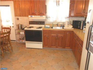 116 Walnut Rd, Wallingford, PA 19086 - photo 3