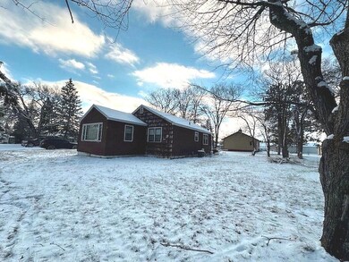 611 2nd St W, Park Rapids, MN 56470 - photo 3