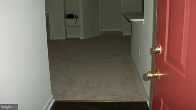 3313 Sir Thomas Dr unit 21, Silver Spring, MD 20904 - photo 2