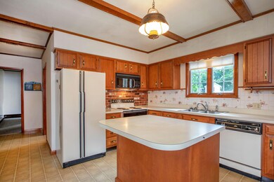 19 Jenkins St, Lewiston, ME 04240 - photo 4