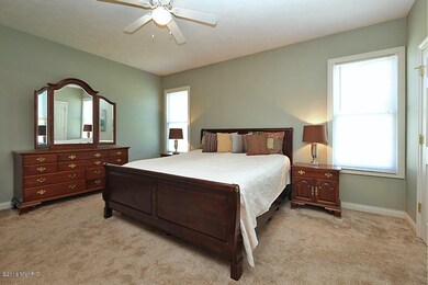 10877 Country Grove Cir, Portage, MI 49024 - photo 6