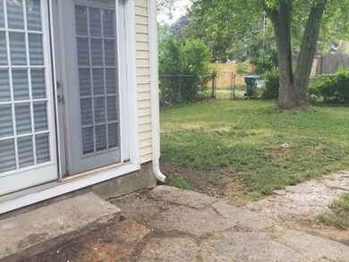 2210 Jethro Ave, Zion, IL 60099 - photo 6