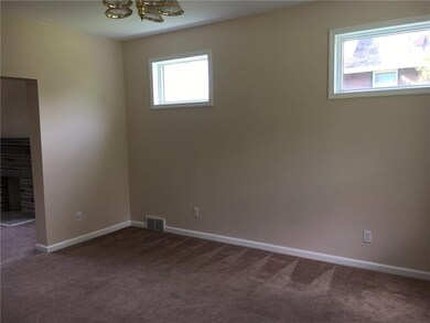Room for everyone in the 15 x 13 Dining Room