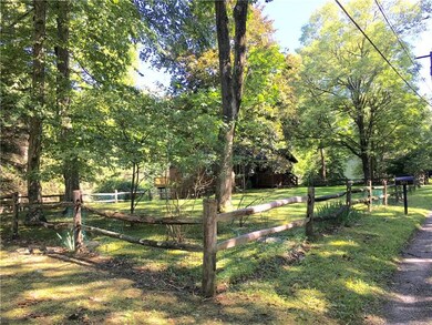 An additional angled photo from Weaver Mill Rd sho