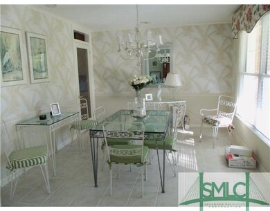 Dining Room. LOTS OF LIGHT. FRENCH DOOR TO KITCHEN