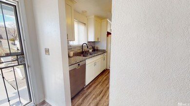 1445 Melarkey St, Winnemucca, NV 89445 - photo 5