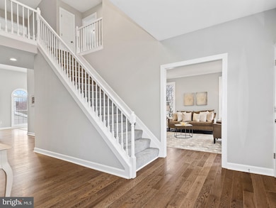 10508 Foxridge Ct, Bowie, MD 20721 - photo 2