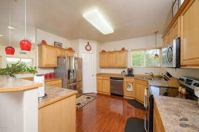 3801LettyCir-6