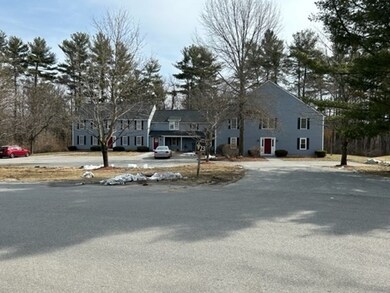 23 Lantern Ln unit 8, Dracut, MA 01826 - photo 2