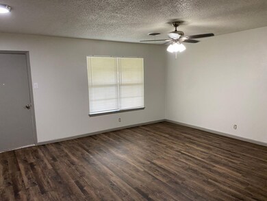 1216 Briarwood Dr, Cleburne, TX 76033 - photo 7