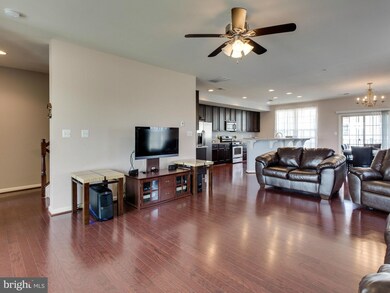7708 Cedar Branch Dr unit 62, Gainesville, VA 20155 - photo 4