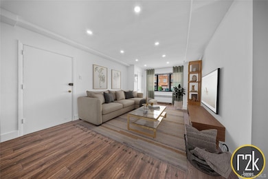 32-24 75th St, East Elmhurst, NY 11370 - photo 5