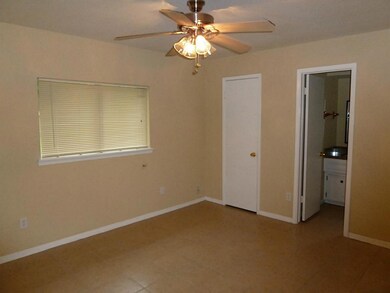 7907 Salge Dr, Houston, TX 77040 - photo 6