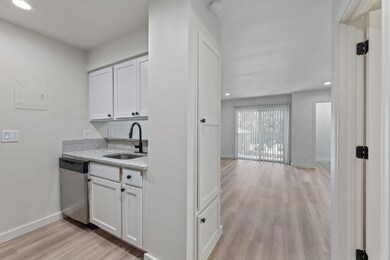 3819 Southway Dr unit 207, Austin, TX 78704 - photo 3