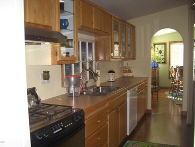 Spacious Kitchen