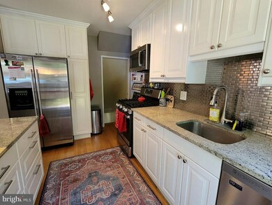 222 W Taylor Run Pkwy, Alexandria, VA 22314 - photo 4