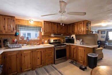 19 Periwinkle Dr, Rochester, NH 03868 - photo 5