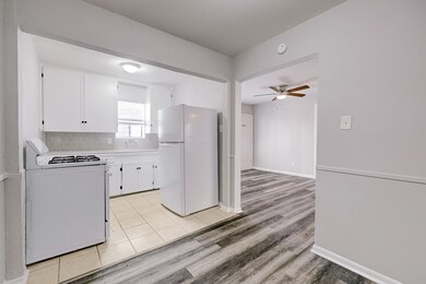 2202 Park St unit 16, Houston, TX 77019 - photo 3