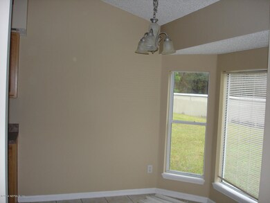 6097 Scenic Meadow Ln, Jacksonville, FL 32244 - photo 5