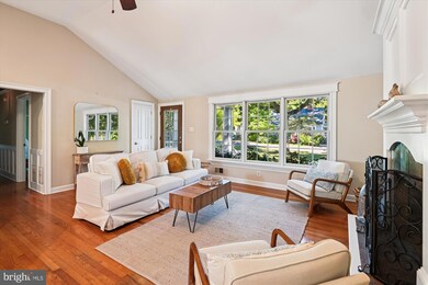 1009 Pinecrest Dr, Annapolis, MD 21403 - photo 3