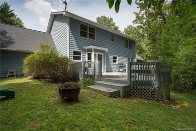 489 Heather Marie Dr, Hendersonville, NC 28792 - photo 4