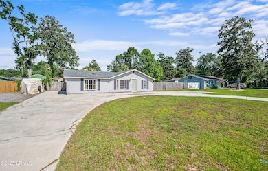 915 Belleview Cir W, Beaufort, SC 29902 - photo 2