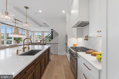 1624 Chain Bridge Rd, McLean, VA 22101 - photo 7