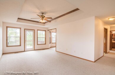 1250 Bluegrass-8