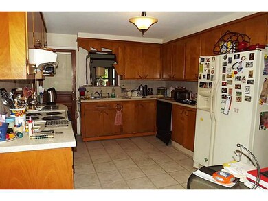 115 Dendron Rd, Wakefield, RI 02879 - photo 2