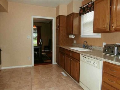 3819 Woodmont Rd, Toledo, OH 43613 - photo 3