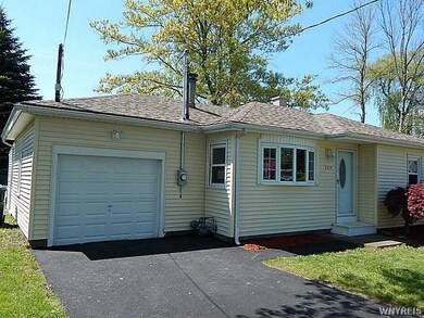 797 Meadow Dr, North Tonawanda, NY 14120 - photo 2